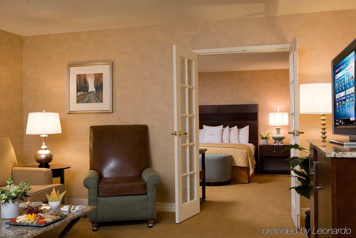 Doubletree By Hilton Hotel Boston - Bedford Glen Номер фото